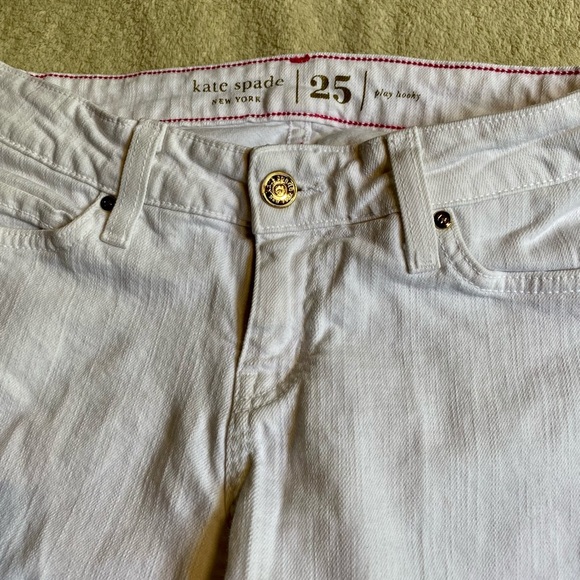 ♠️Kate Spade Play Hooky White Jeans♠️ - Picture 3 of 7